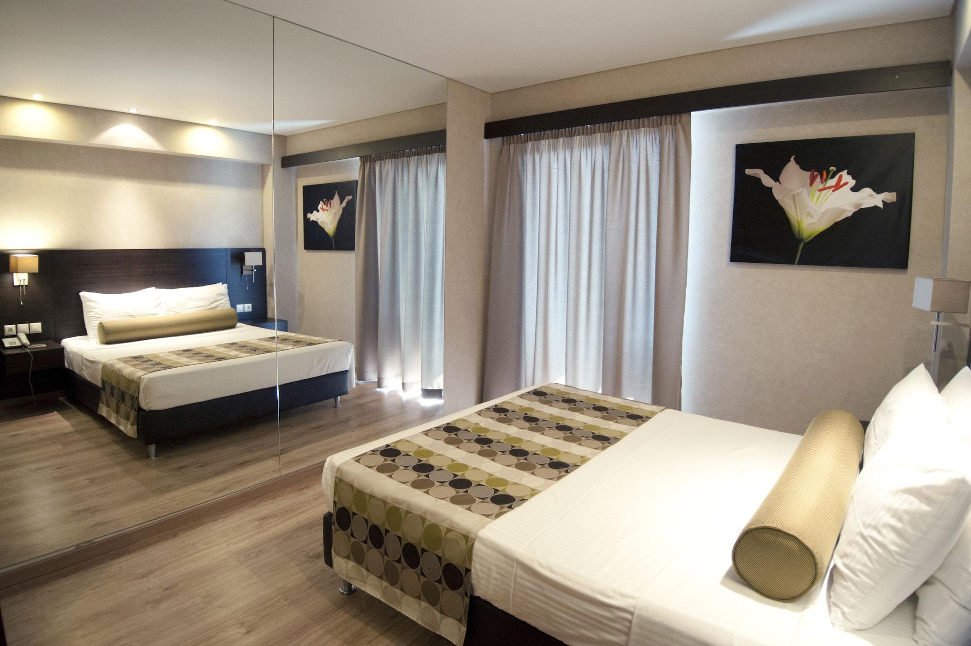 Nefeli Hotel Alimos Buitenkant foto