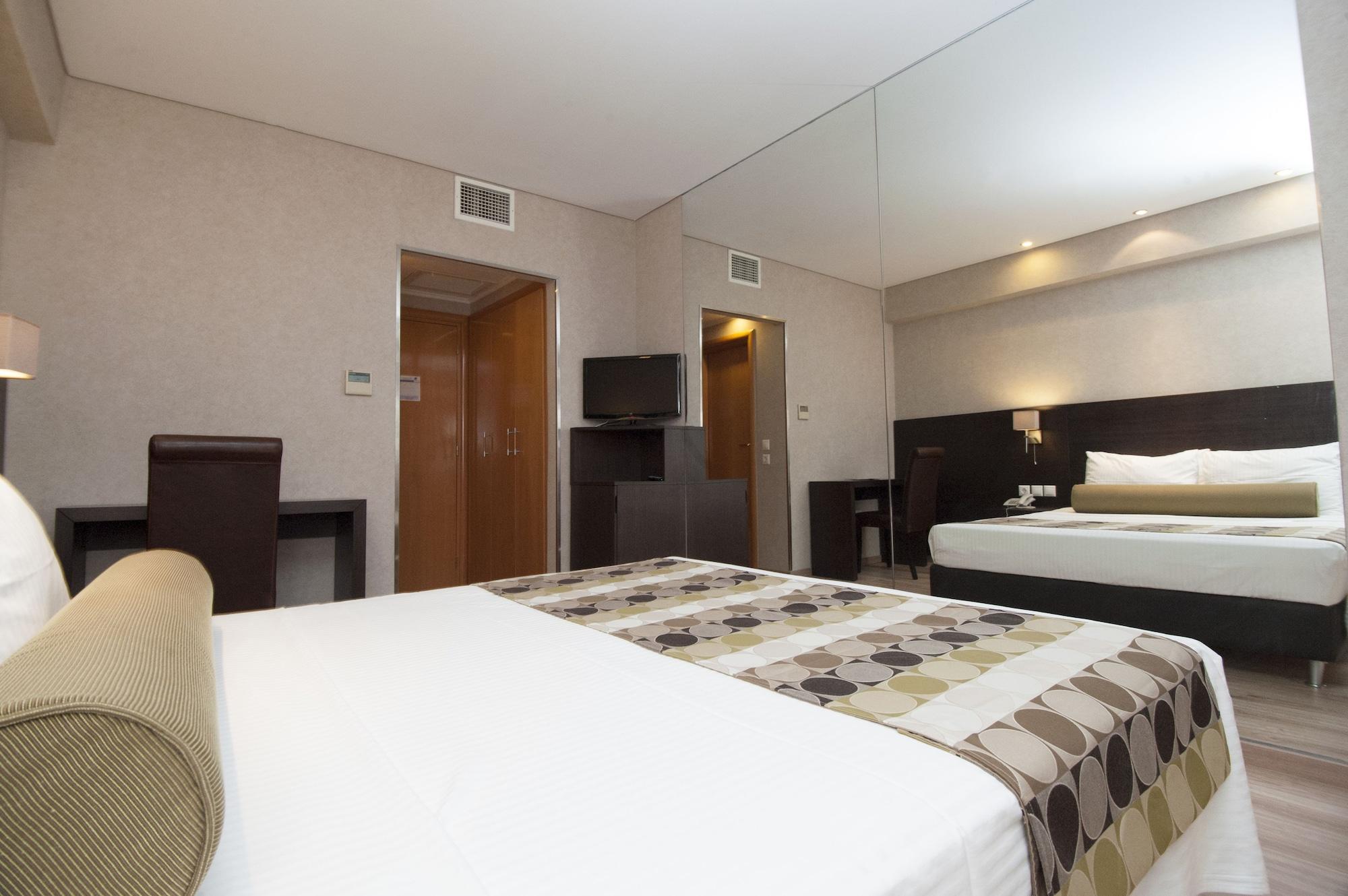 Nefeli Hotel Alimos Buitenkant foto