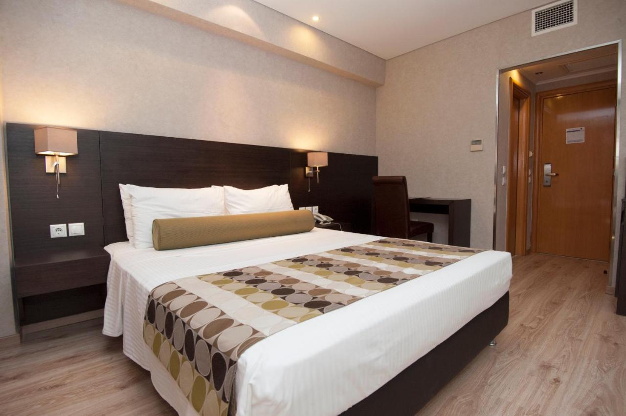Nefeli Hotel Alimos Buitenkant foto